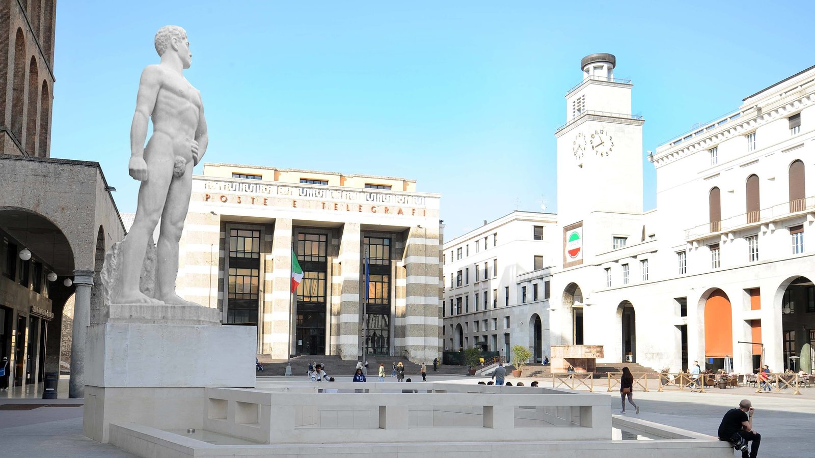 Petizione · Riportare la statua del Bigio in Piazza Vittoria a Brescia -  Italia · Change.org, image size:1600x900