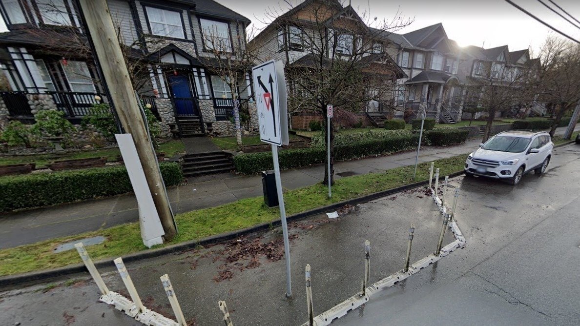 Petition · Extending The "No Parking" Lane on 240 ST and Hill Ave