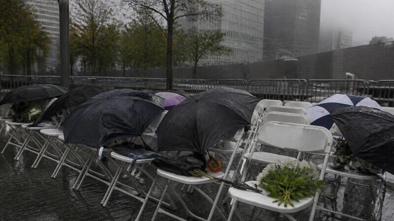 Stop NYC mayor from attending 9/11 ceremonies