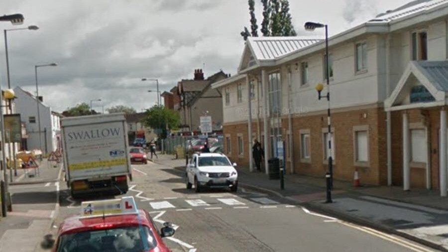 Petition · Safer crossing on Pinfold Street Darlaston United Kingdom