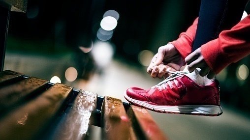 hacksmith self tying shoes